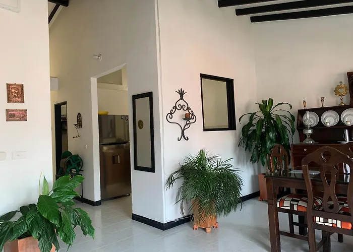 Casa Linda Jardin